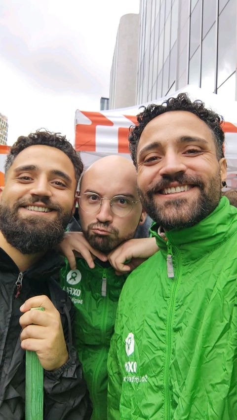 L'equipe de l'agence de design sauvage mobilisee pour la marche pour le climat avec Oxfam